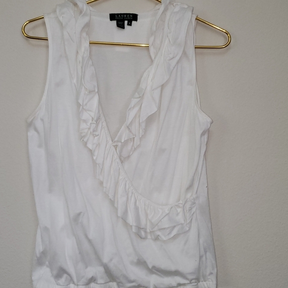 Romantic Ruffles Ralph Lauren Beachy Crossover - Picture 3 of 4